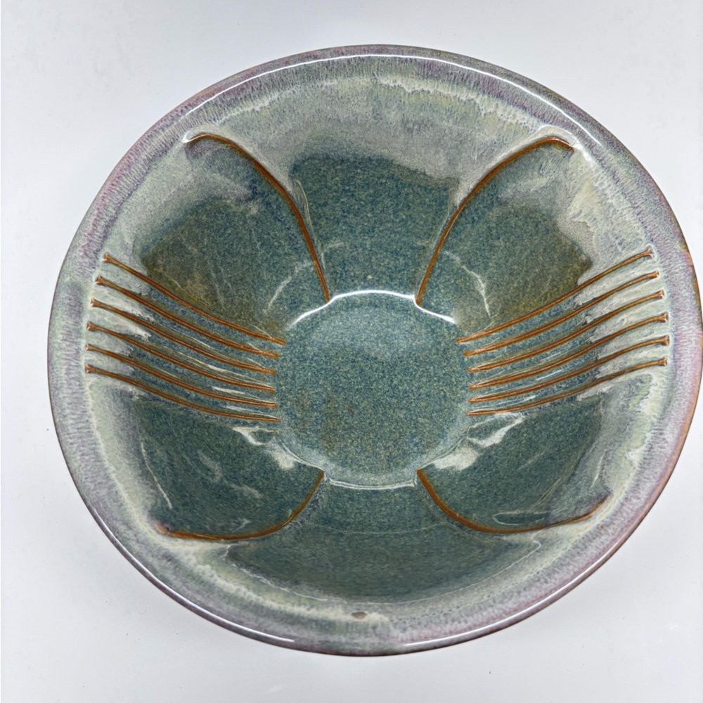 Bay Pottery Drip Glaze Ribbed Centerpiece Bowl Green Brown VA Blue Ridge Mtns